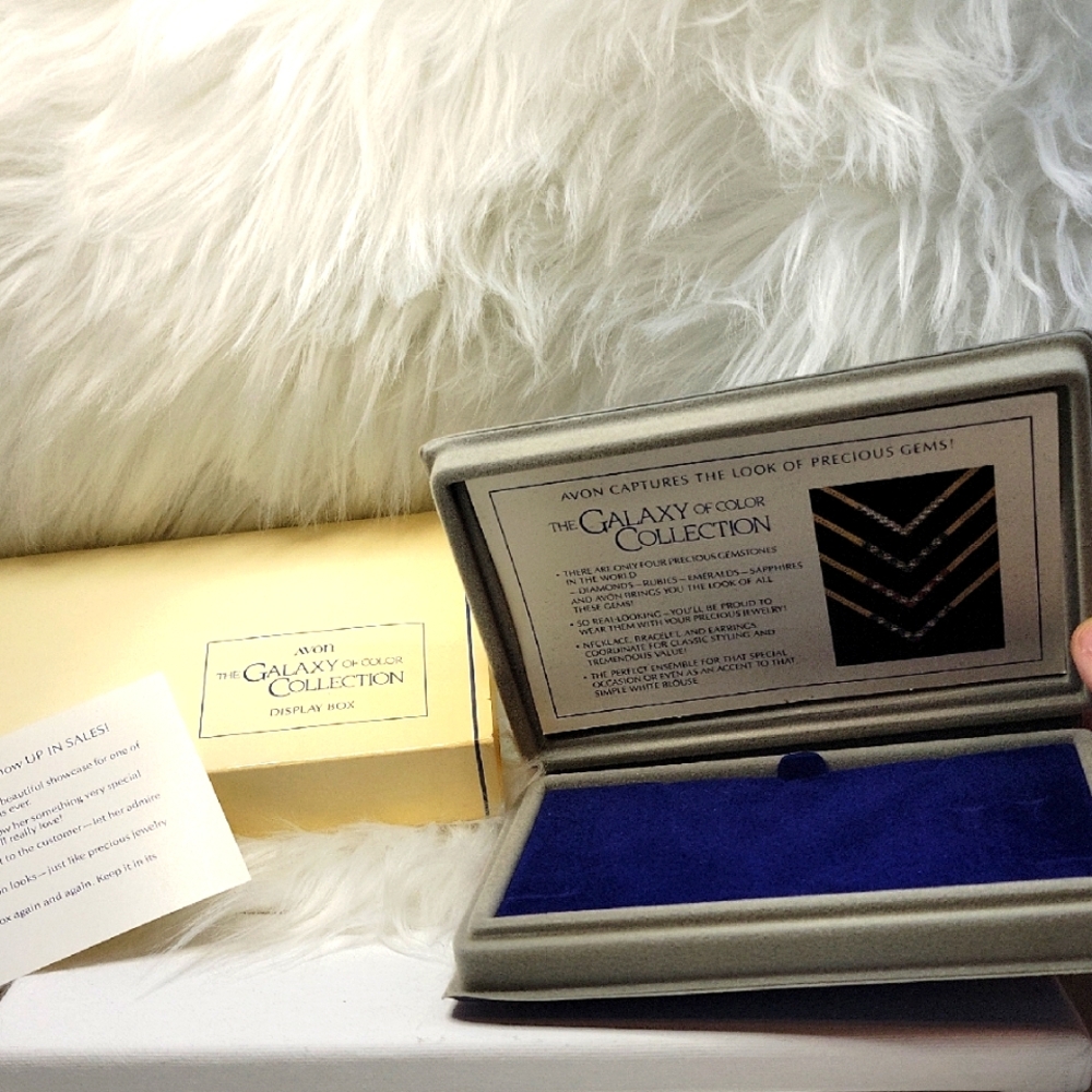 3/$25 Avon Vintage Galaxy Collection Jewelry Box - Blue and Gray